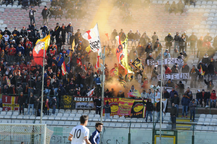 Messina-Castel Rigone, la Curva si accende