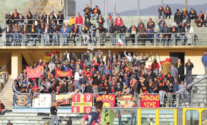 I supporter del Messina a Cosenza