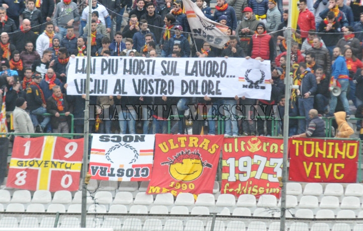 striscione-per-le-vittime-messinesi