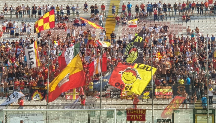 Tifosi Messina-Bari